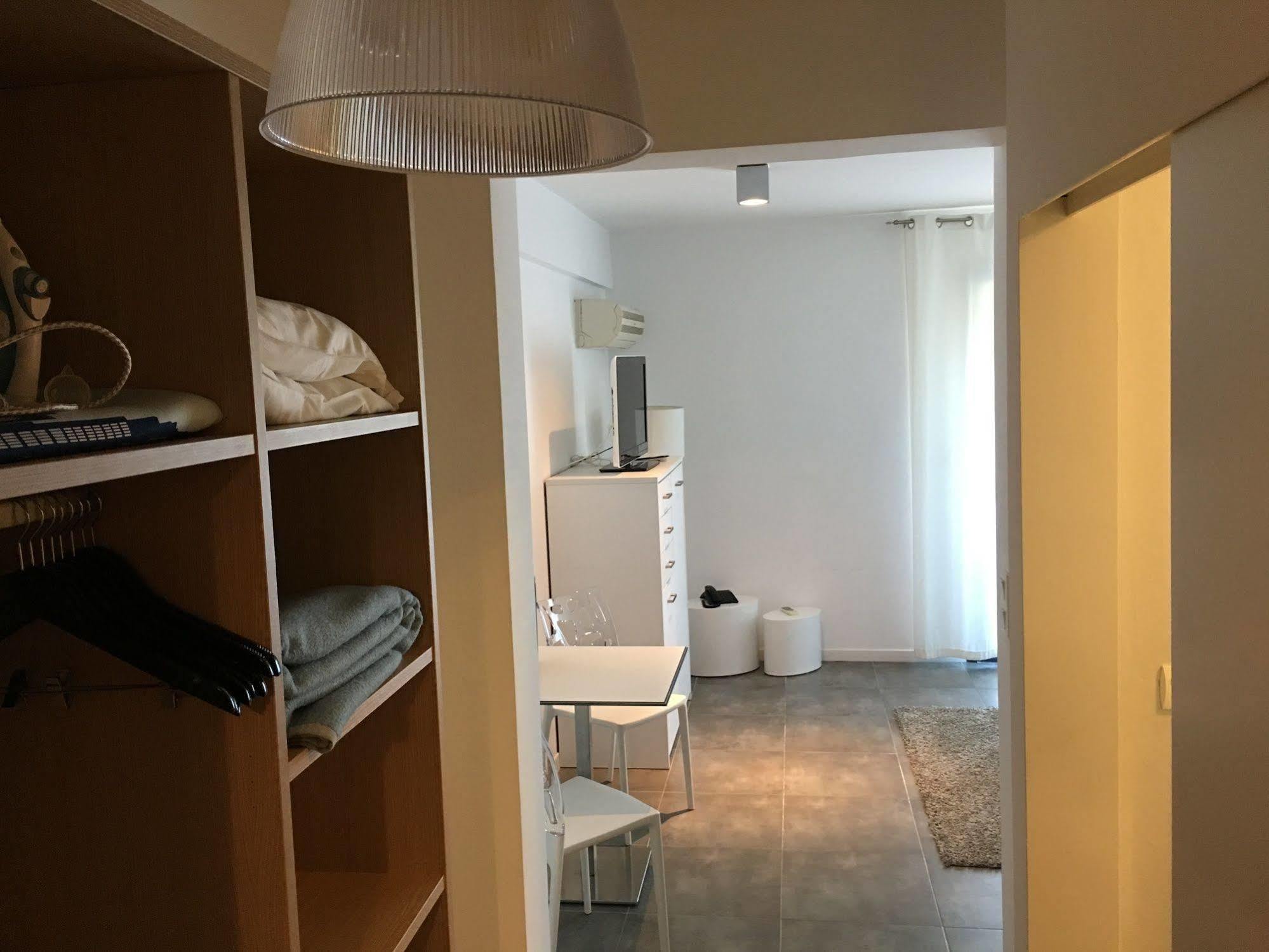 Aparthotel En Aparte Porto-Vecchio (Corsica)